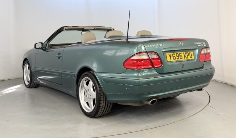
								Mercedes CLK230 AMG Package full									