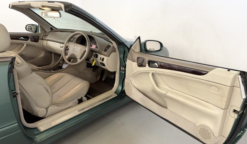 
								Mercedes CLK230 AMG Package full									