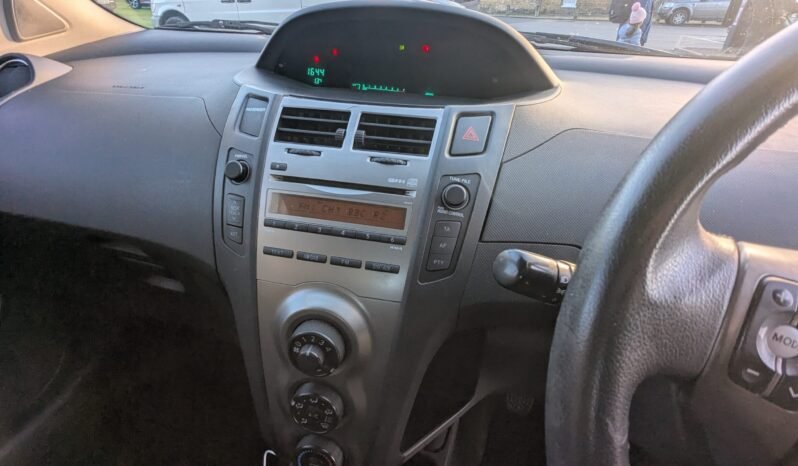 
								Toyota Yaris Tr Vvt-I Manual ULEZ Compliant 2009 SKU1018 full									