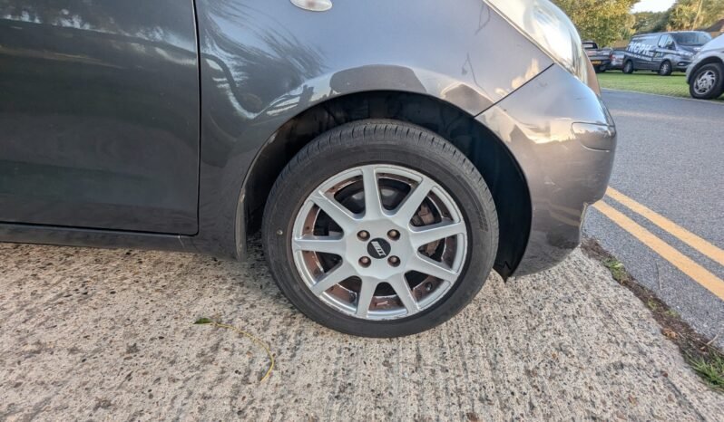 
								Toyota Yaris Tr Vvt-I Manual ULEZ Compliant 2009 SKU1018 full									